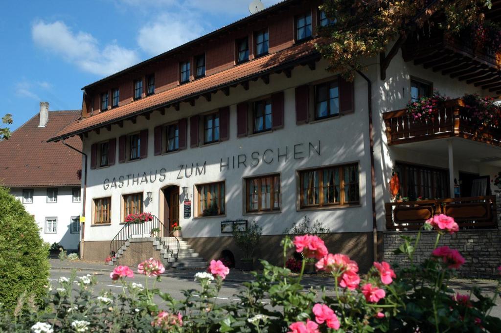 Hotel Gasthaus Zum Hirschen Симонсвалд Екстериор снимка